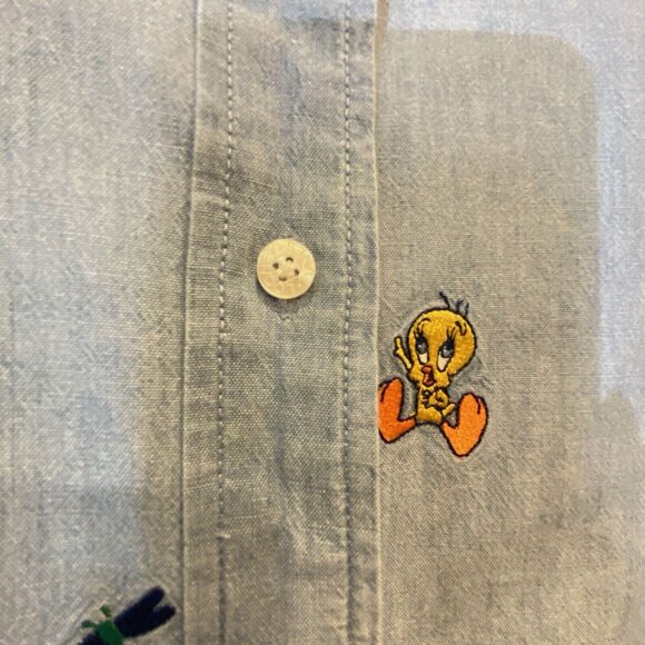 Vtg Warner Bro Tweety Bird Chambray Embroidered BLUE Women’s Denim Button Up L - Picture 2 of 9